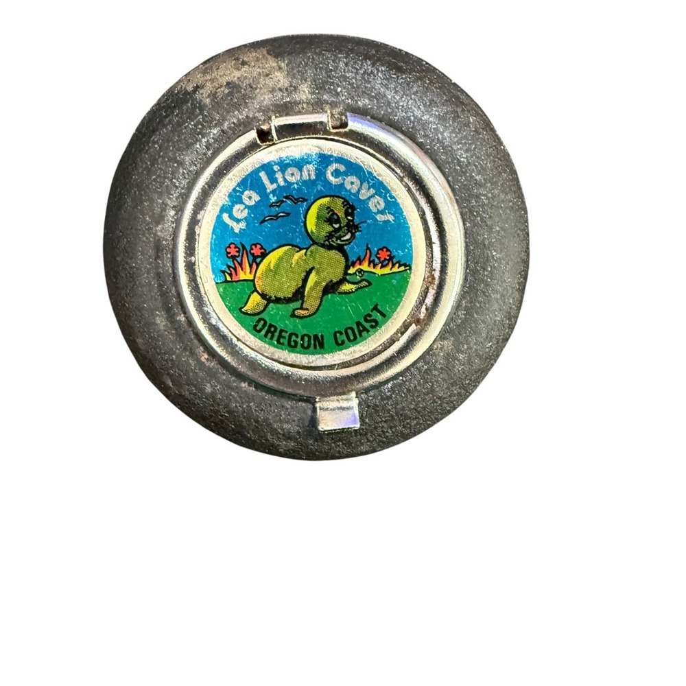 Vintage Portable Travel Pocket / Purse Ashtray Sea Lion Caves Oregon Coast